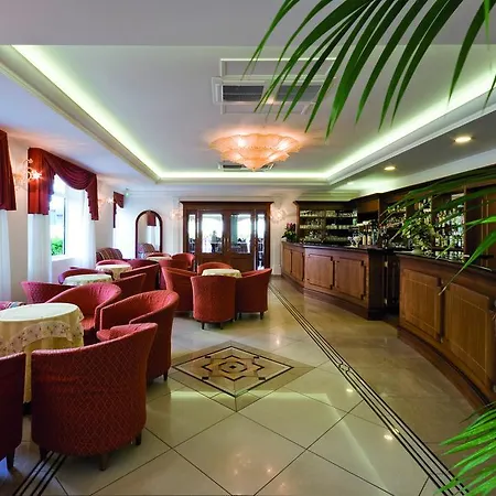 Capanni 3* Bellaria-Igea Marina